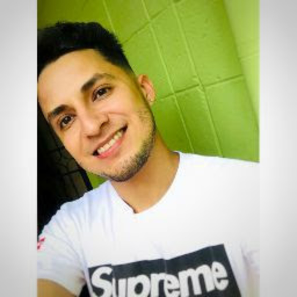 Meet your Posher, Luis